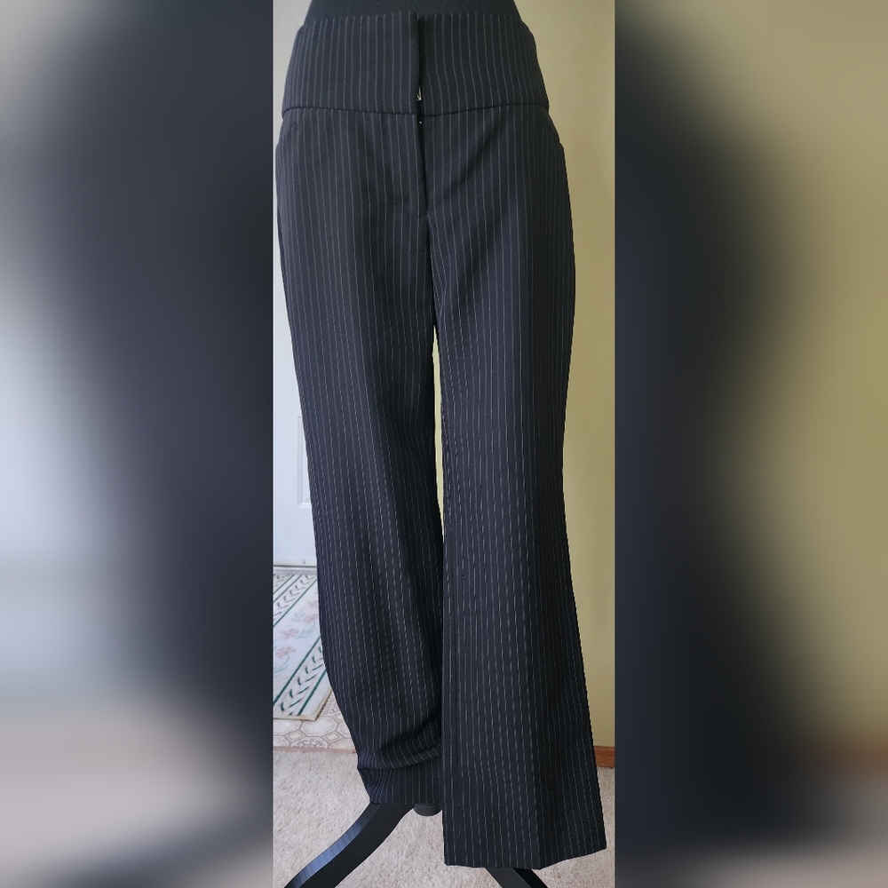 Suzy Sheir black pinstrip boot leg back dress pants